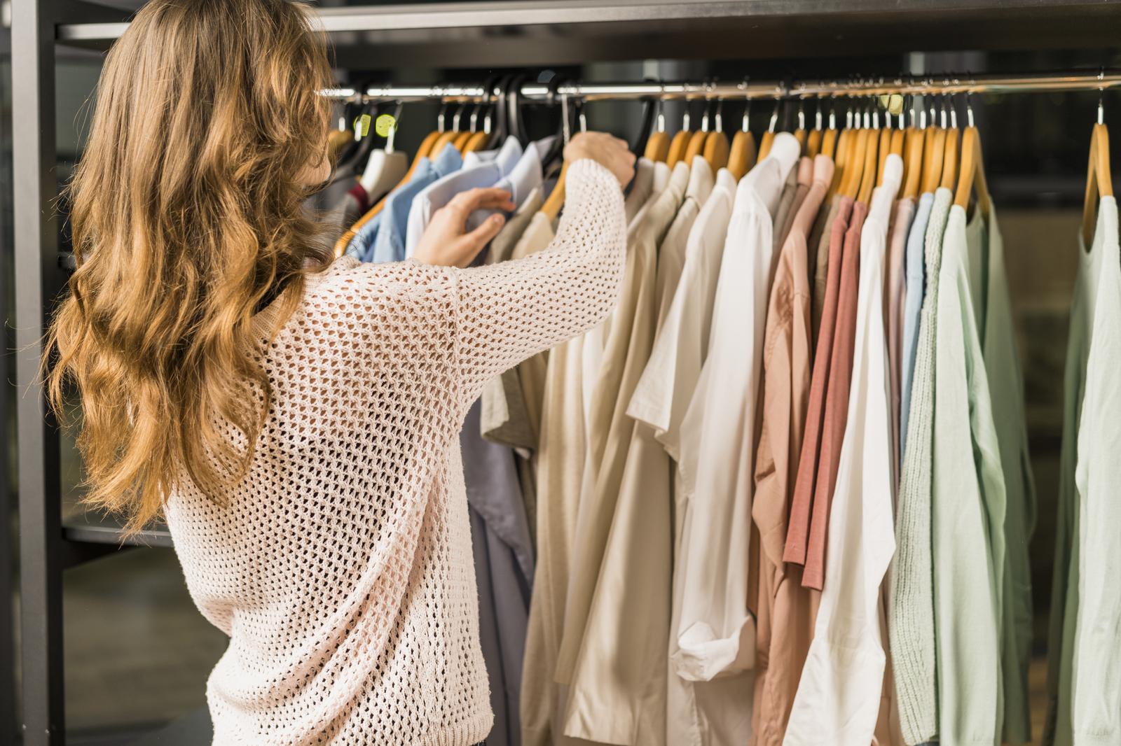 Retail sale of clothing in specialised stores in Tartu