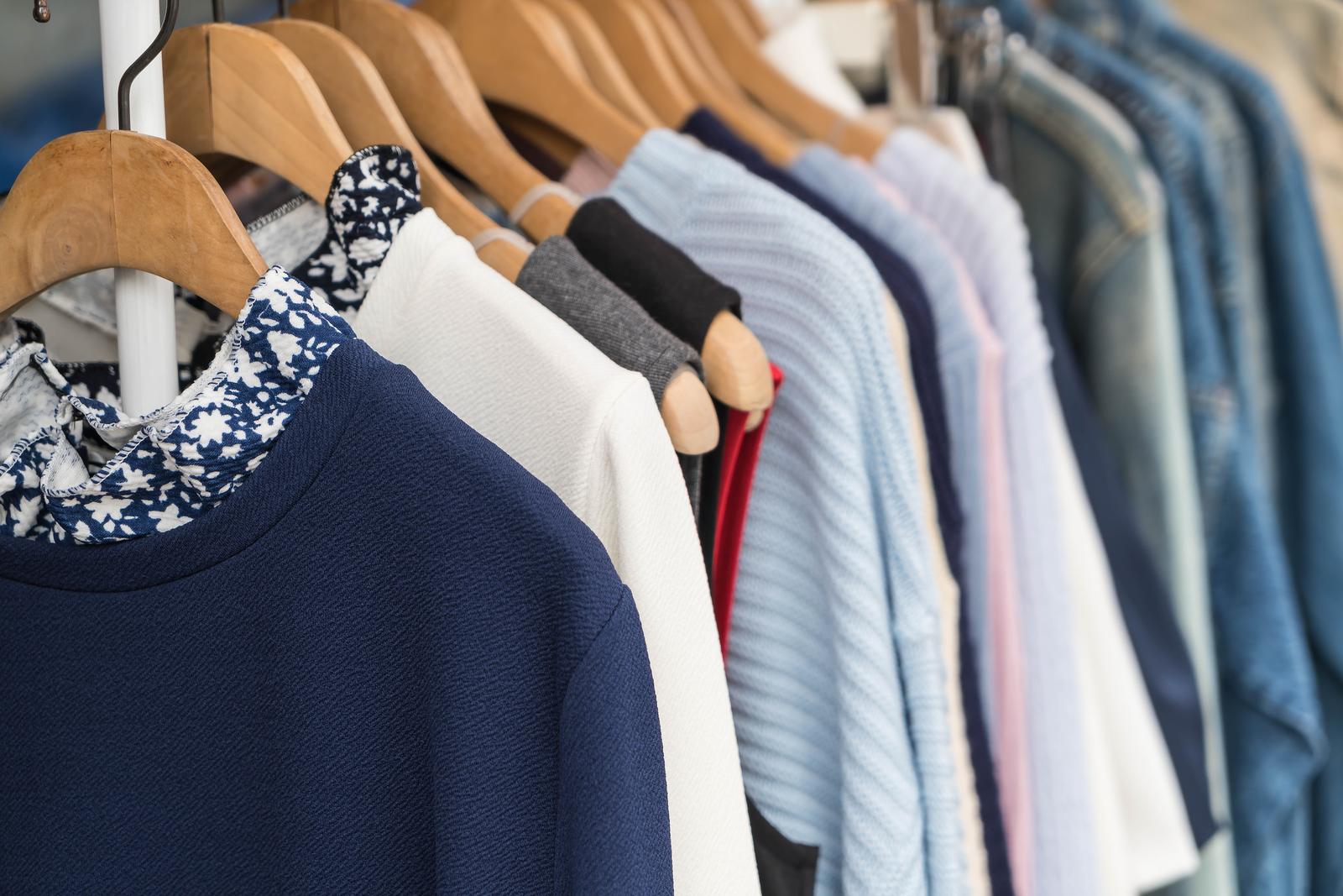 Retail sale of clothing in specialised stores in Estonia