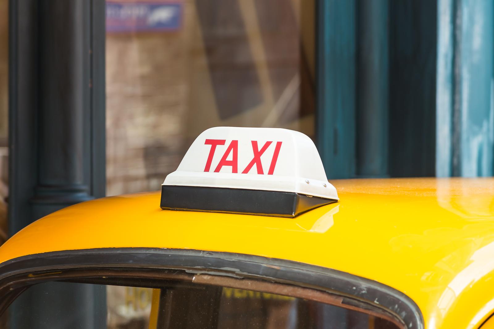 TAKSOPLEX OÜ - Taxi transport and other related services, products, consultations
