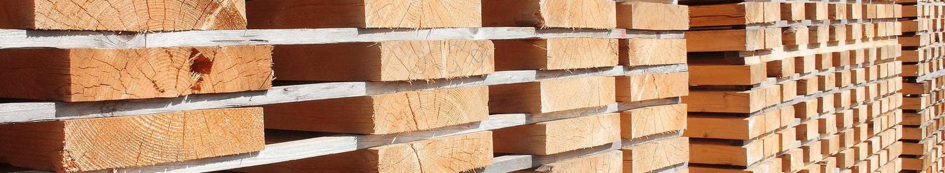 AS Laesti operates two sawmills: Savi sawmill and Sauga sawmill with combined annual production of about 120000m3 sawn timber with ratio 40-60 pine/spruce.