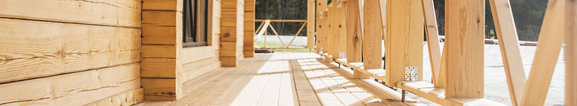 Saunas, cabins and offices all handcrafted combining centuries-old shingle technology with modern knowledge and craftsmanship.