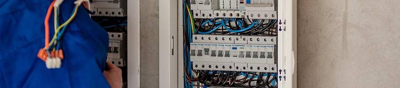 Wirenet OÜ on registreeritud Äririgistris märtsil 2022. aastal. Ettevõte on oma tegevuse käigus hankinud erakliente ja kliente erinevate juriidiliste isikute näol. Valminud projektid hõlmasid päikeseparkide, elektriseadmete ...