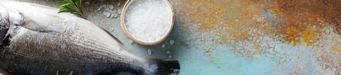 OÜ Saarepiiga asutati 06.05.2009.a. Osaühingu peamiseks tegevusalaks on kalade , limuste ja vähilaadsete jaemüük. Ettevõtte klientuuri moodustavad ostjad kaupl