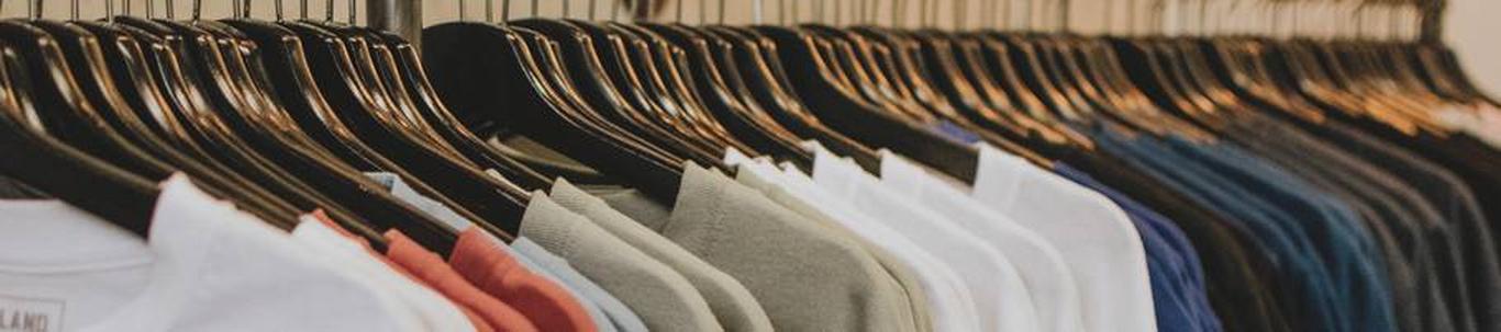 MAXMASTER OÜ valdkond on rõivaste jaemüük spetsialiseeritud kauplustes. Samas valdkonnas (EMTAK 47711) on tegutsevaid ettevõtteid 2022 aasta seisuga kokku 457 t