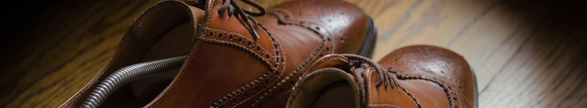 Repair of footwear, Shoemakers, Leather and footwear industry