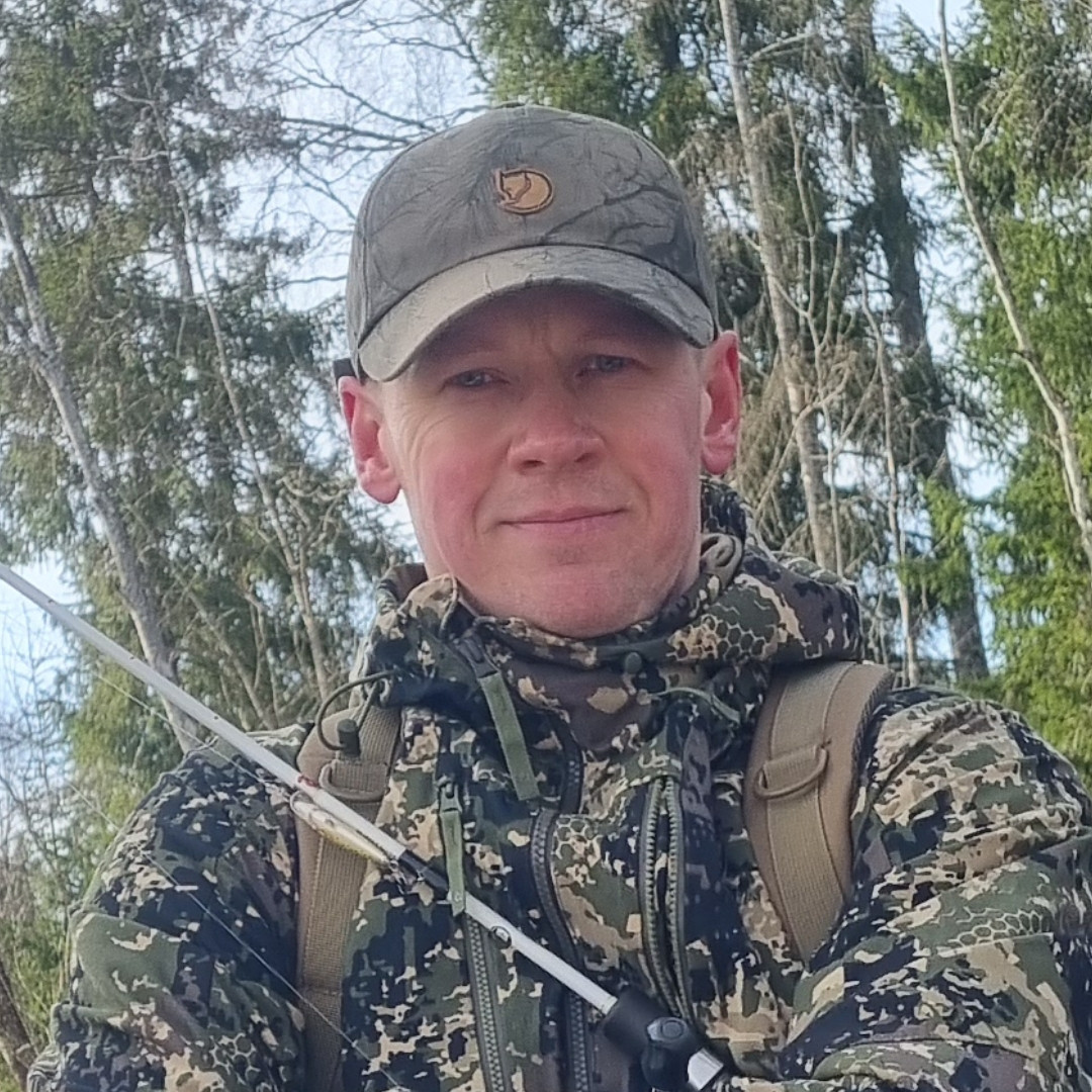 Reimo Raadik logo and brand