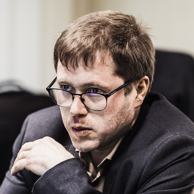 Ivo Tombak logo ja bränd