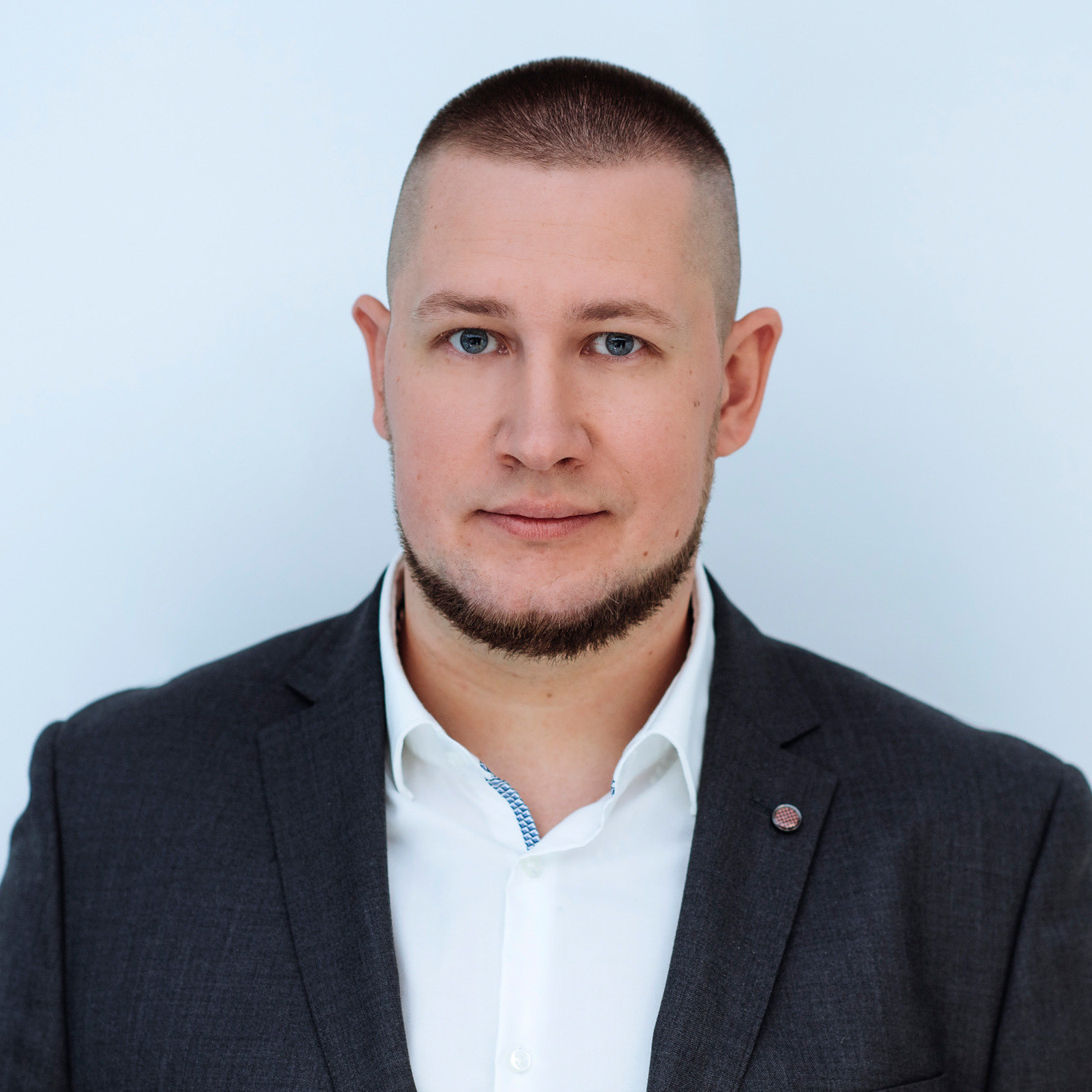 Timo Semjonov logo ja bränd