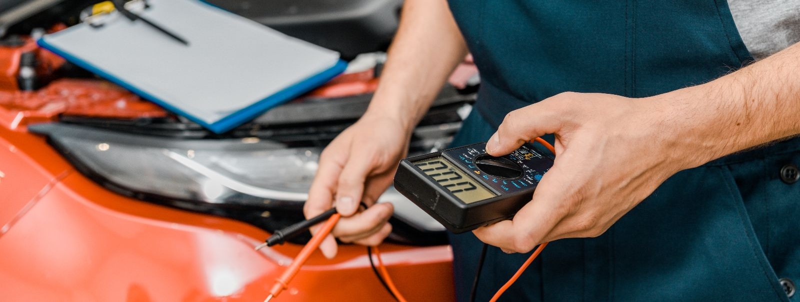 As a vehicle owner, understanding the signs that your car needs professional service is crucial for maintaining its performance and ensuring your safety on the 