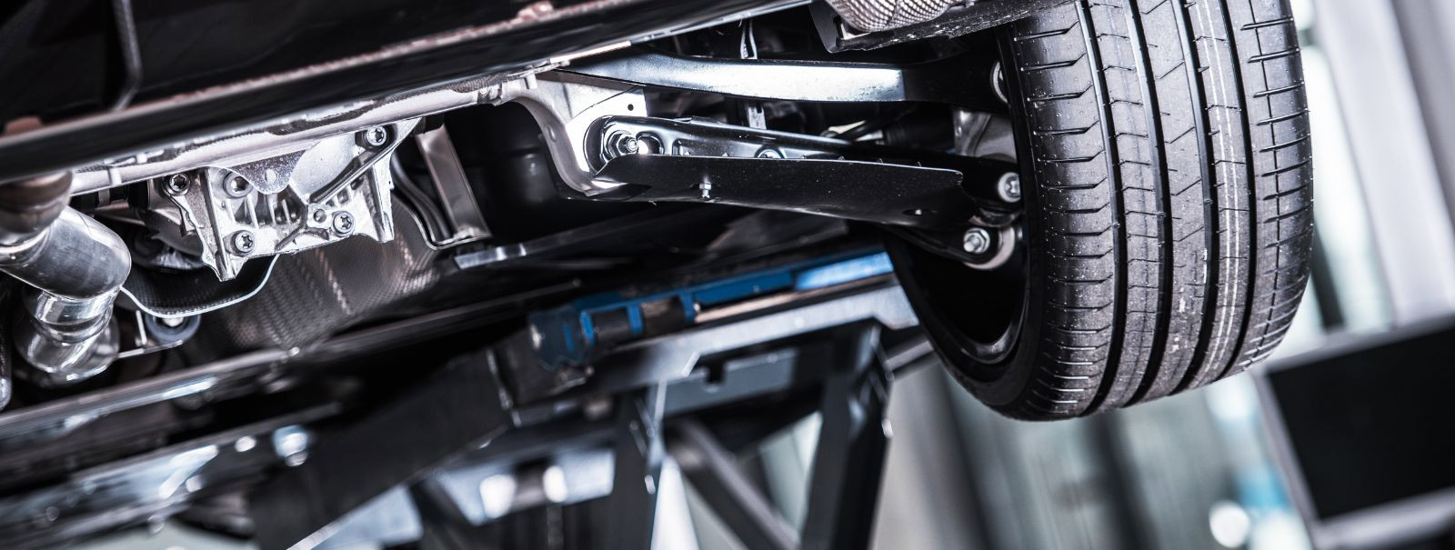 For vehicle owners who prioritize safety and longevity, understanding the signs of chassis wear and damage is crucial. The chassis forms the foundational struct
