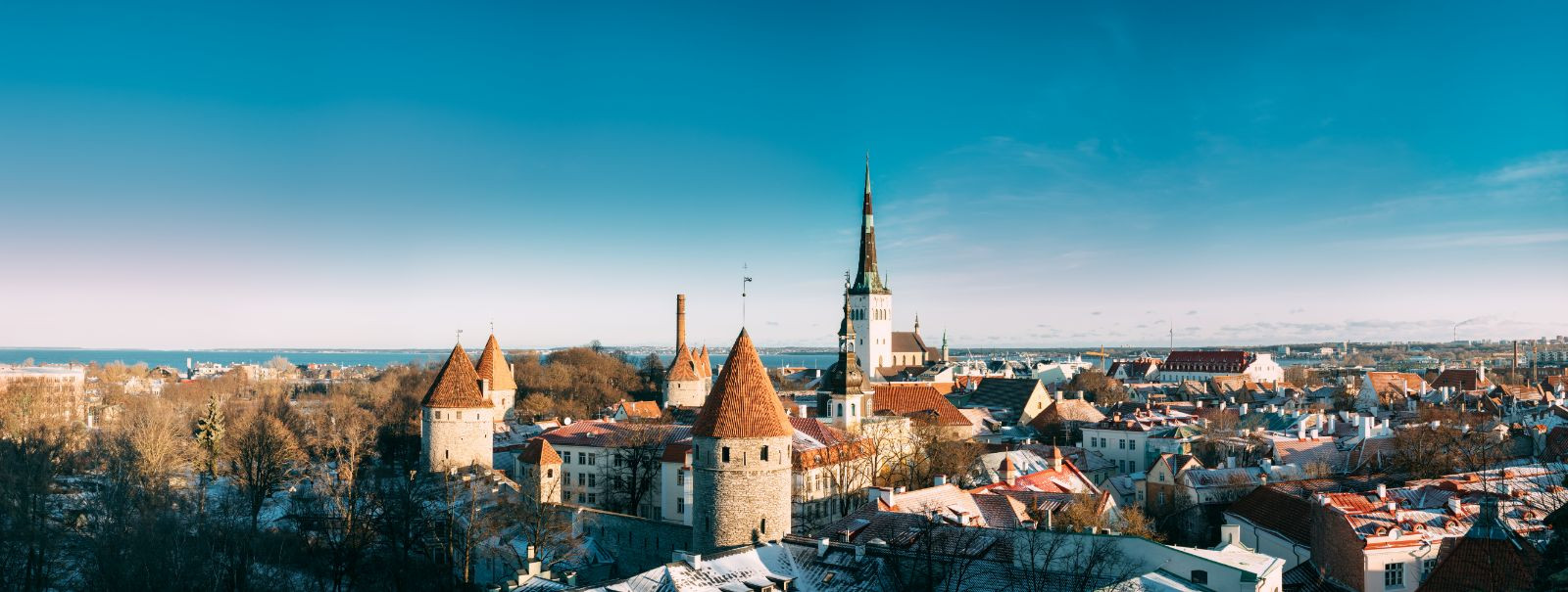 Ajaloolise hõnguga ja keskaegse võluga Tallinna vanalinn on ...