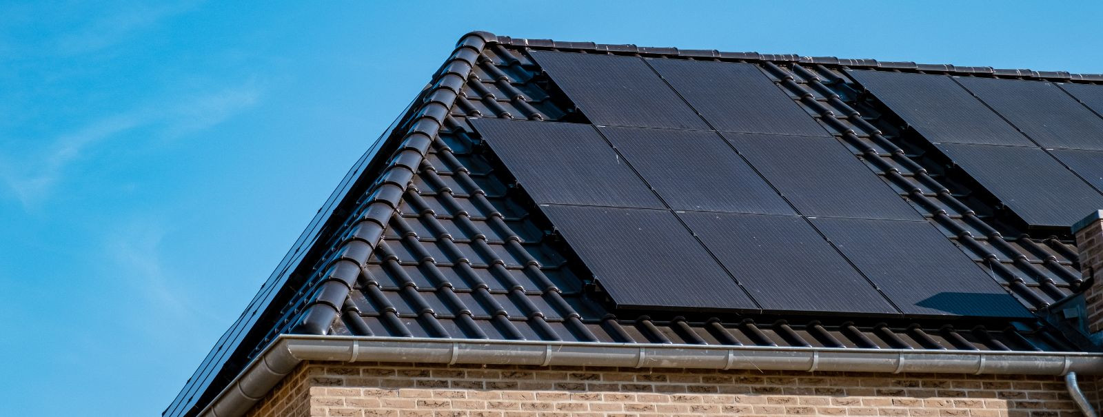 The roofing industry is undergoing a significant transformation, driven by advances in technology, shifts in consumer preferences, and the need for more sustain