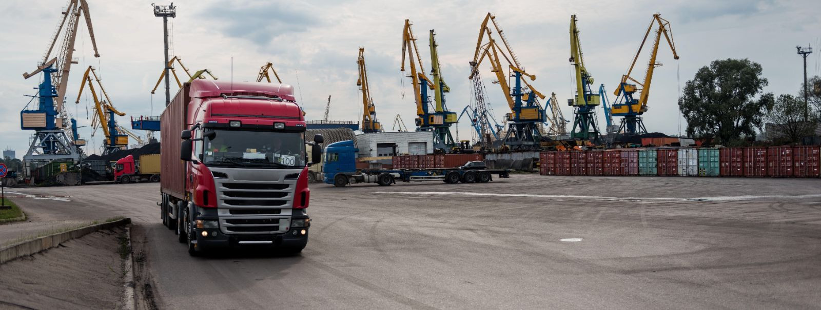In the fast-paced world of logistics, efficiency and precision are paramount. PLANLOGI OÜ's advanced logistics software is designed to address the complex needs