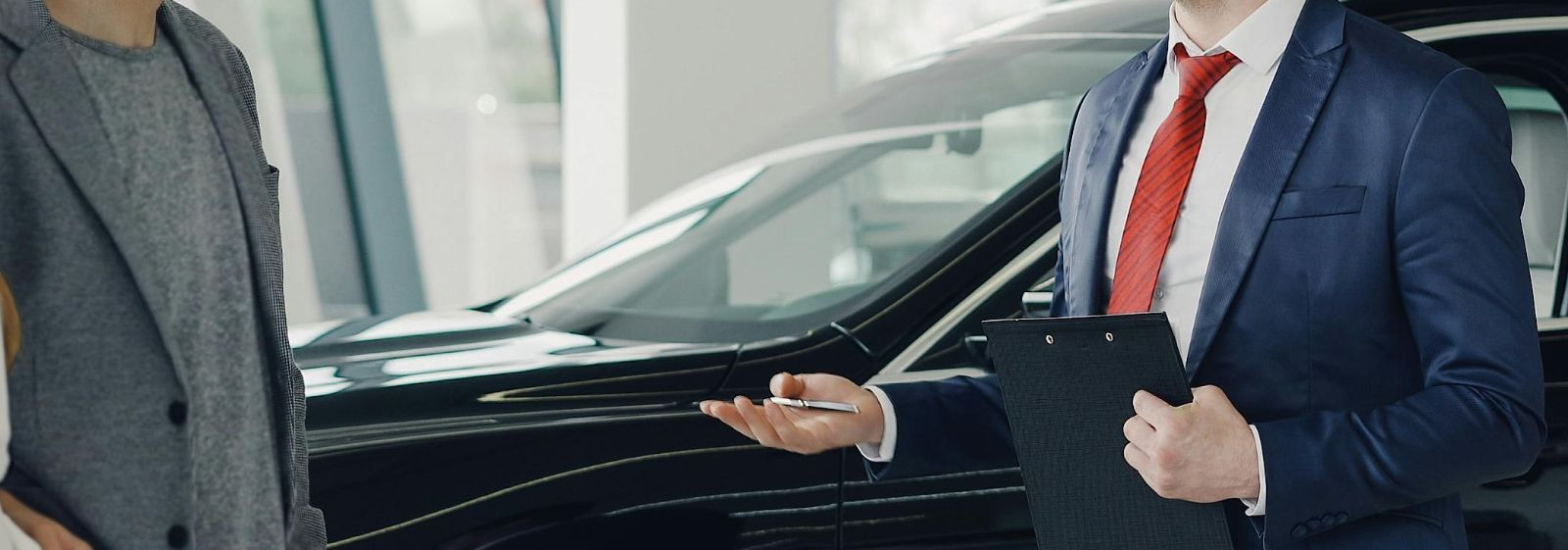 Integreeritud ostu‑müügi lahendused autodele ja kinnisvarale  Pakutakse terviklikke lahendusi autode ost ja müük ning kinnisvarainvesteeringud valdkondade vahel