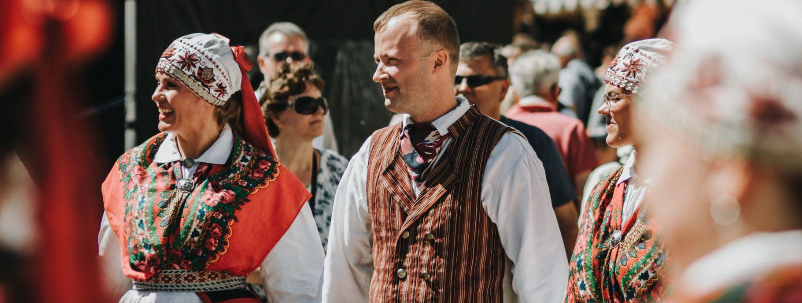 Eesti on maa, mille rikkalik kultuuripärand on aastasadu inspireerinud nii kohalikke elanikke kui ka külastajaid üle kogu maailma. Üks oluline osa sellest päran