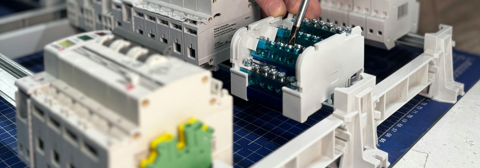 Täielikud elektrilahendused elamu- ja äriklientidele Elektrilahendused ...
