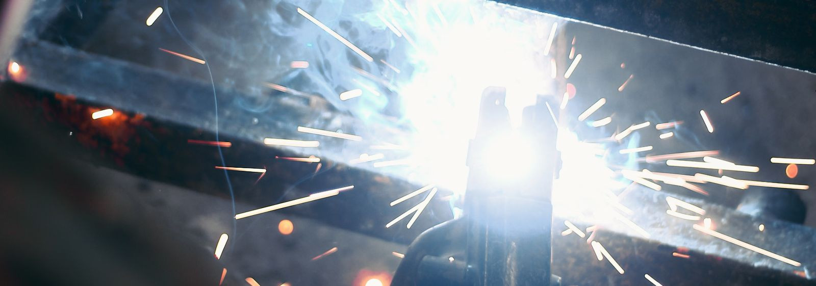 VIRUMAA WELD OÜ on metallitööde ja rasketehnika remondiga tegelev ettevõte, kelle eesmärk on pakkuda usaldusväärseid, kvaliteetseid ja praktilisi lahendusi nii 