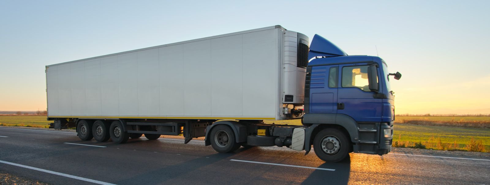 ARTRAT OÜ on juhtiv ettevõte Eestis, mis keskendub professionaalsete kolimis- ja transporditeenuste pakkumisele. Meie eesmärk on muuta teie kolimine ja kauba tr