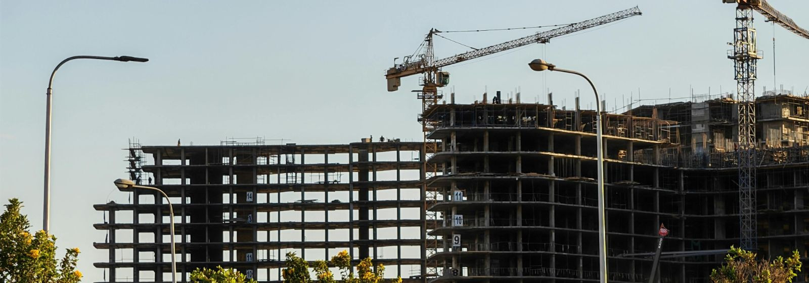 Our work focuses on construction that can be trusted. We act professionally and practically by offering solutions to developers, real estate owners and construc