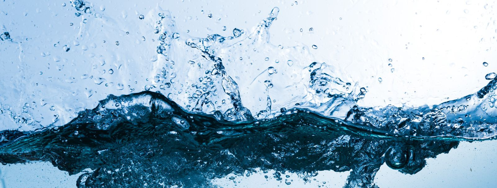 Aquatehnika OÜs mõistame, et vesi on elu alus. Meie teekond algas üle kahe aastakümne tagasi missiooniga tagada, et igal majapidamisel oleks juurdepääs puhtale,
