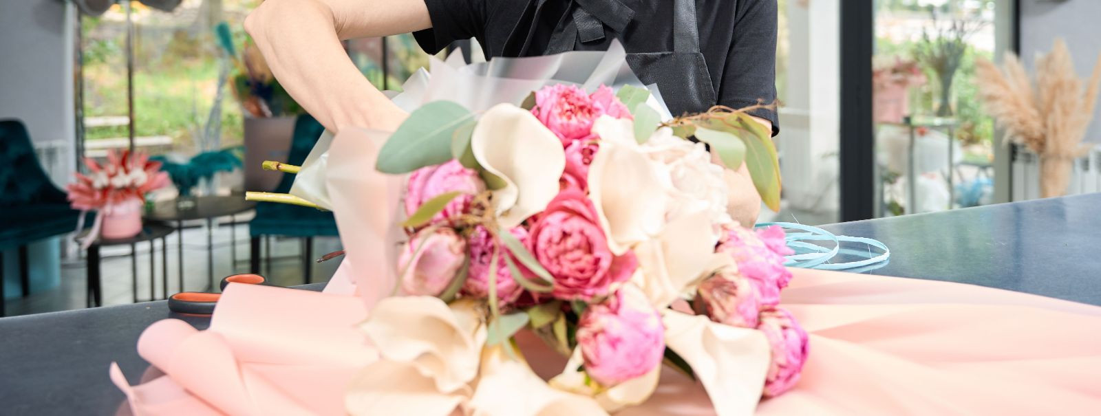 Welcome to the world of LUCKYFLÖR OÜ, where every petal tells a story and every bouquet is a masterpiece. Our mission is simple yet profound: We craft exquisite