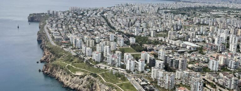 At KOOKOS REIS OÜ, we believe that travel is more than just visiting new places; it's about creating unforgettable memories and experiencing the world in a way 