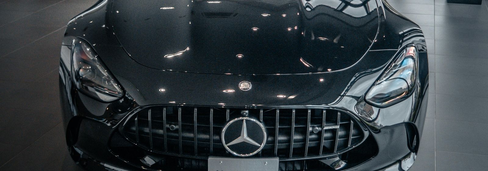 Our mission is to make car and property transactions clearer and less burdensome. We work to ensure that people and companies are able to make informed decision