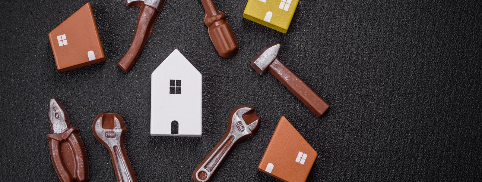 Tõhus kinnisvara haldamine on mitmetahuline ettevõtmine, mis nõuab iga kinnisvara ainulaadsete vajaduste põhjalikku mõistmist. Hooldusteenuste kohandamine nende