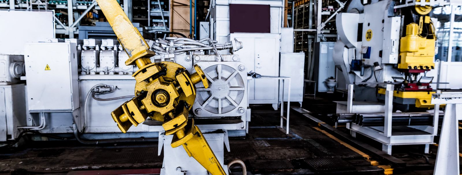 In today's competitive industrial landscape, the reliability and efficiency of machinery are critical to a company’s success. The installation and maintenance o