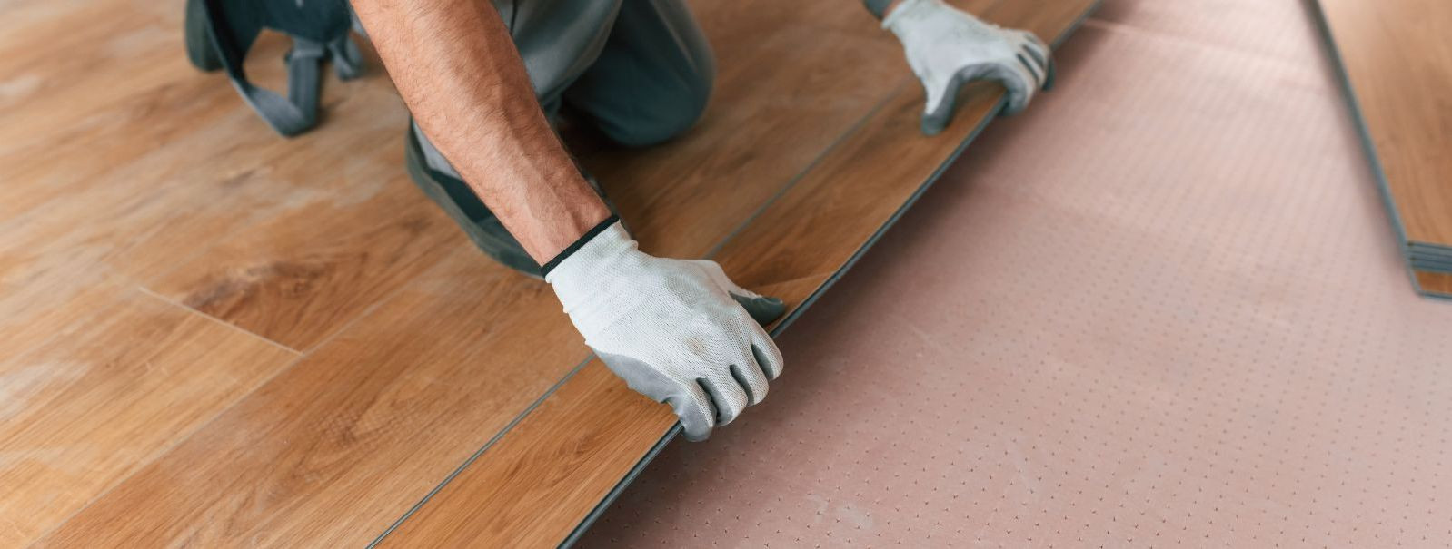 Kodu renoveerimisel või uue kodu ehitamisel seisame tihti silmitsi küsimusega, millist tüüpi põrandakatet eelistada. Laminaat- ja parkettpõrandad on mõlemad pop