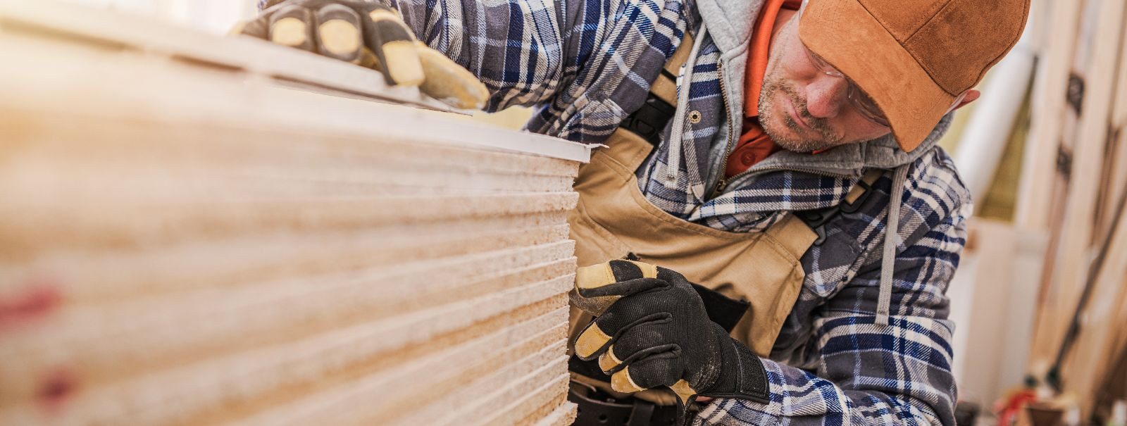 Tänapäeva ehitus- ja sisustusmaailmas on puitplaatmaterjalid mänginud olulist rolli nii funktsionaalsuse kui ka esteetika seisukohalt. Üks ettevõte, kes on järj