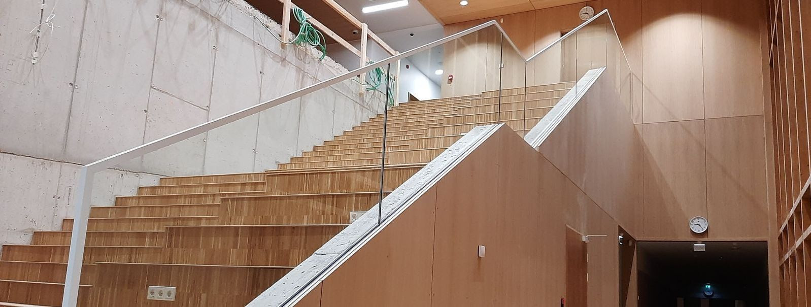 Glass railings offer a sleek, modern aesthetic that can enhance any architectural design. They provide unobstructed views while ensuring safety and compliance w