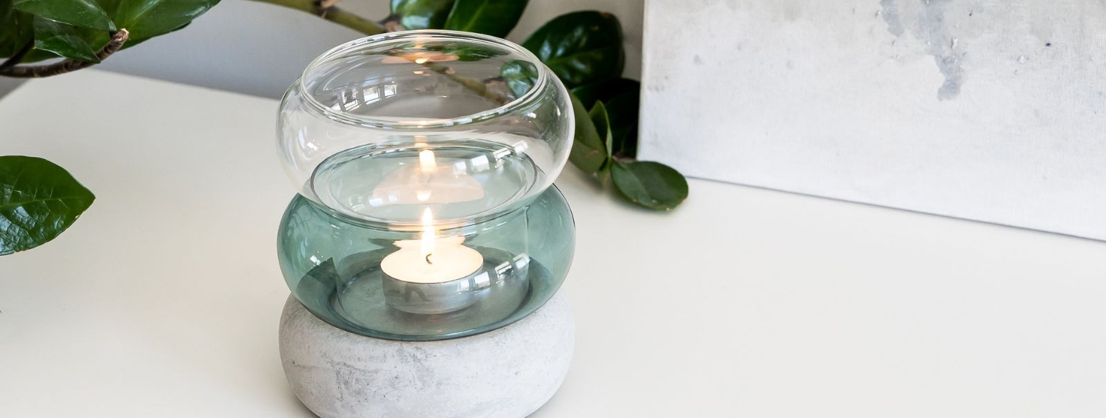 The sense of smell is deeply connected to our emotions and memories, making it a powerful tool for creating a cozy atmosphere at home. Scented candles, with the