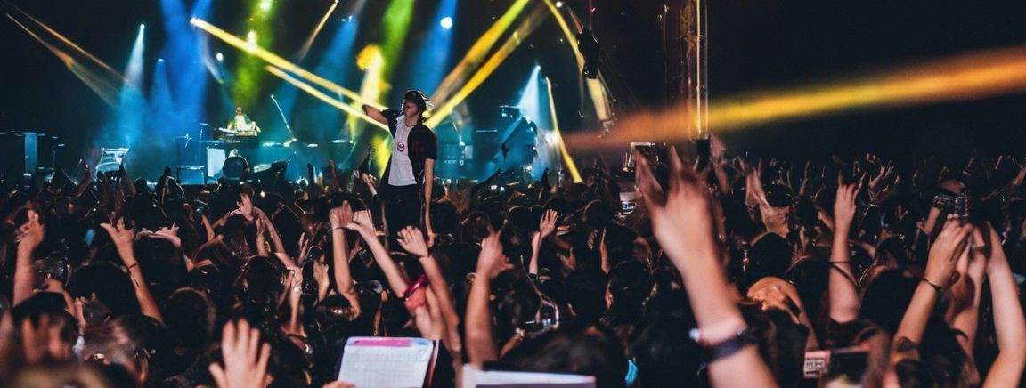 When it comes to organizing a concert, knowing your audience is the cornerstone of every decision you make. For our vibrant and youthful audience, it's about cr