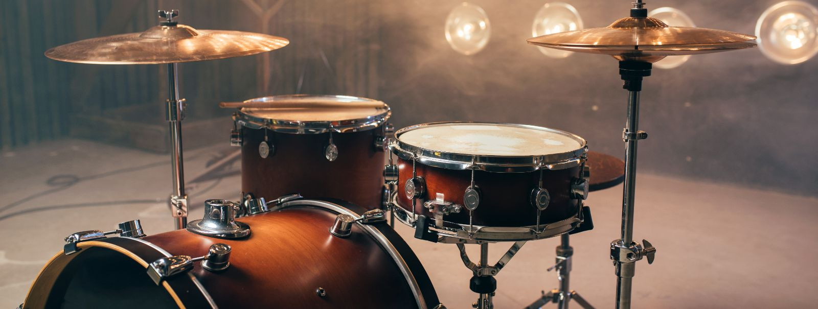 For drummers, the quest for the perfect sound is a never-ending journey. Custom drum crafting is the pinnacle of this pursuit, offering a level of personalizati