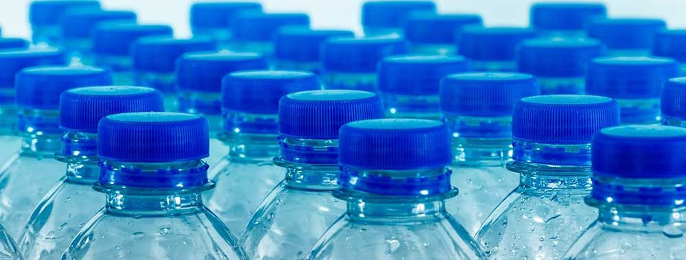 Tagatisraha automaadid (TRAd) on automaatsüsteemid, mis on mõeldud kasutatud joogipakendite, nagu pudelid ja purgid, vastuvõtmiseks vastutasuks preemia saamisek