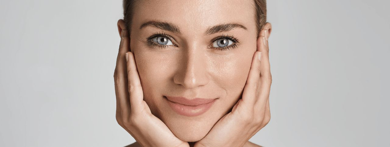 Mesotherapy is a minimally invasive procedure that involves the injection of a cocktail of vitamins, enzymes, hormones, and plant extracts to rejuvenate and tig