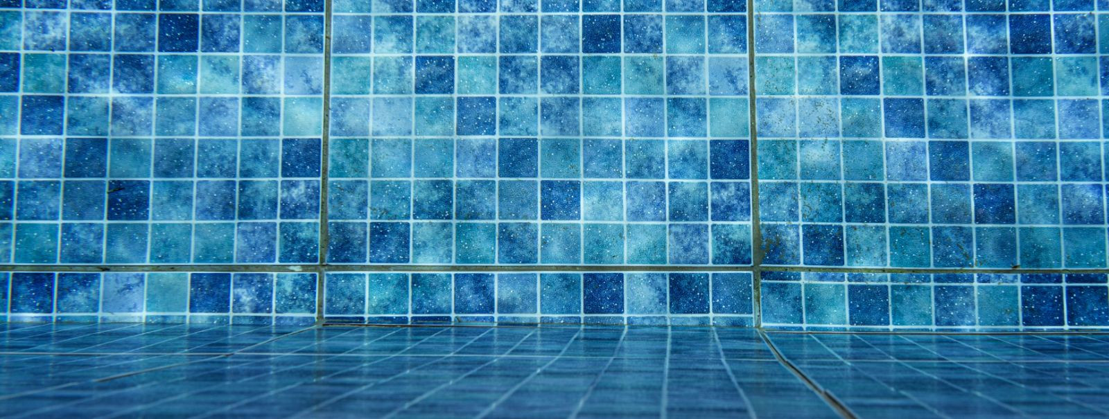 Swimming pool tiling is not just a protective measure; it's a statement of style and personality. The right tiles can transform a simple backyard pool into a lu