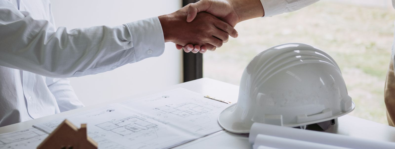 Enne ehituspartneri valimise teekonna alustamist on oluline selgelt mõista oma projekti ulatust ja eesmärke. See hõlmab teie ehitusprojekti konkreetsete nõuete 