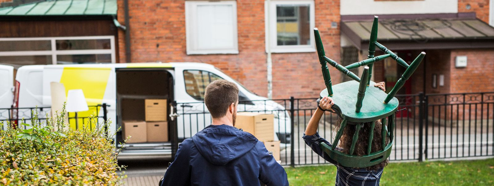 Before you begin your search for a transport service, it's crucial to understand the scope of your move. Are you relocating a one-bedroom apartment or a multi-s