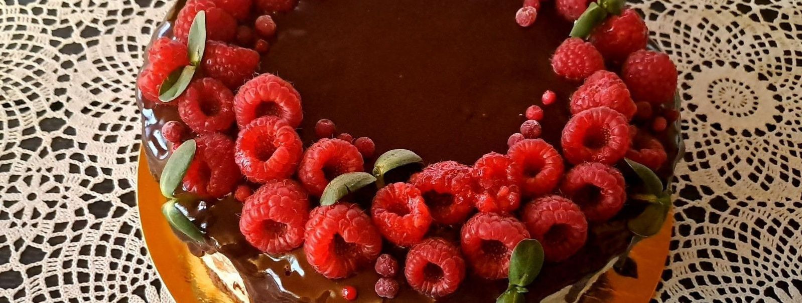 Täiuslik tort ei ole lihtsalt magustoit; see on tekstuuride, ...