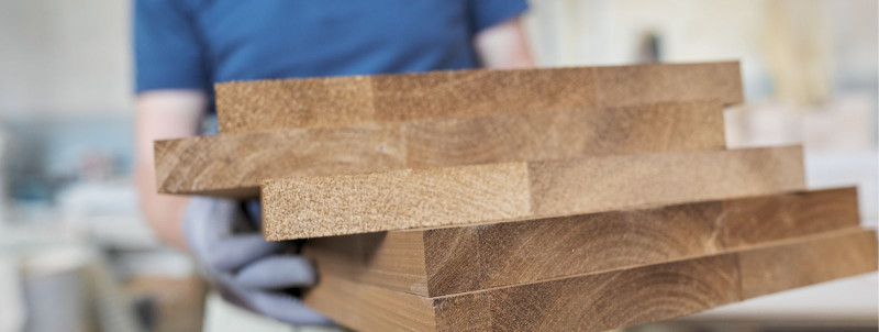 Kuidas võivad kohandatud puidudisainid tõsta kodu esteetikat ja väärtust? 