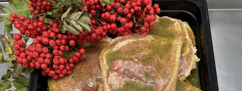 Kõrgekvaliteediline kodumaine sealiha otse ja omadelt