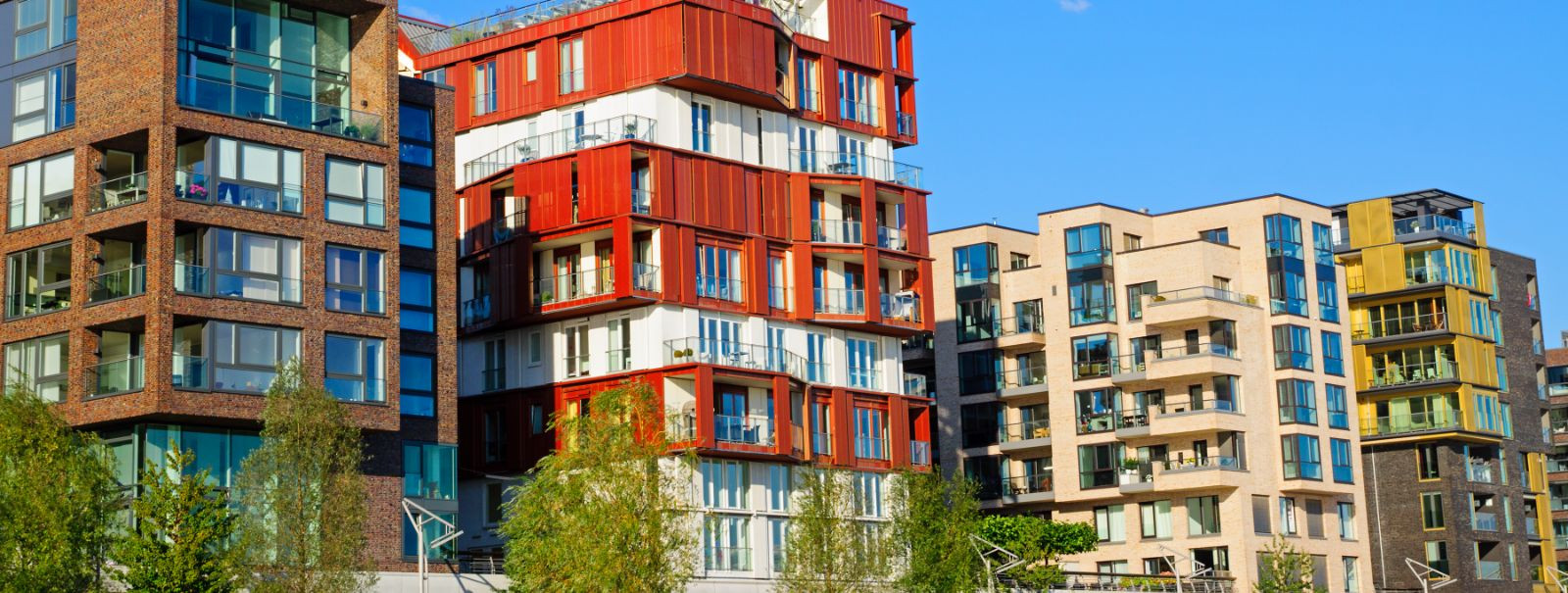 Kuna linnastumine jätkub kiirenevas tempos, toimub kinnisvaraarenduse maastikul märkimisväärseid muutusi. Linnalise elamise tulevikku kujundavad tehnoloogilised