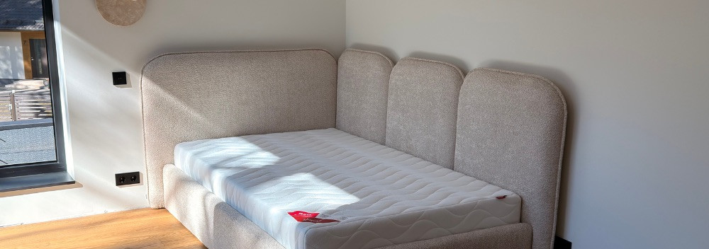 Kas otsid täiuslikku und? SOHVA OÜ tootevalikust leiad lahenduse igale vajadusele. Olgu selleks luksuslik kontinentaalvoodi või ergonoomiline taskustatud vedrud