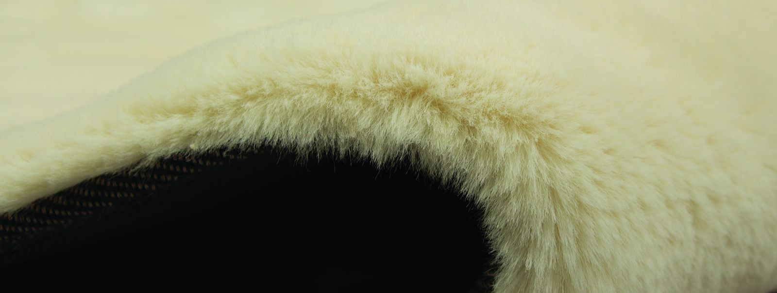 Otsid midagi luksuslikku ja mugavat oma kodu jaoks? Siis vaata meie Rabbit Fur vaipade kollektsiooni!    Need vaibad on tõeline unistus - väga pehmed ja meeldiv