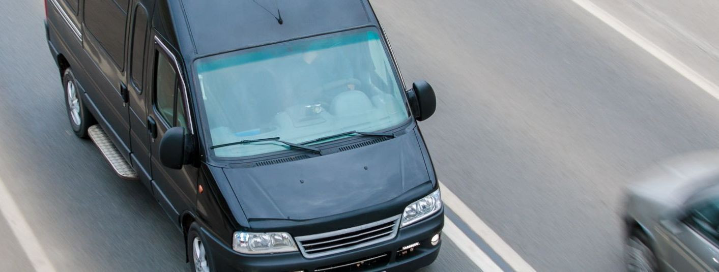 Kui otsite usaldusväärset ja professionaalset transporditeenust, mis on spetsialiseerunud liikumisraskustega inimeste transportimisele, siis Veokaarik OÜ on tei