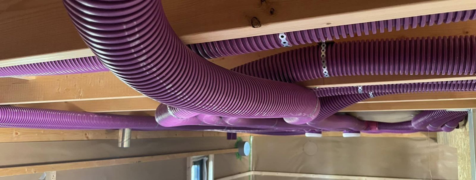 Küte, ventilatsioon ja õhukonditsioneerimine (HVAC) süsteemid on olulised mugavate ja tervislike siseruumide keskkondade säilitamiseks nii elamu- kui ka äripind