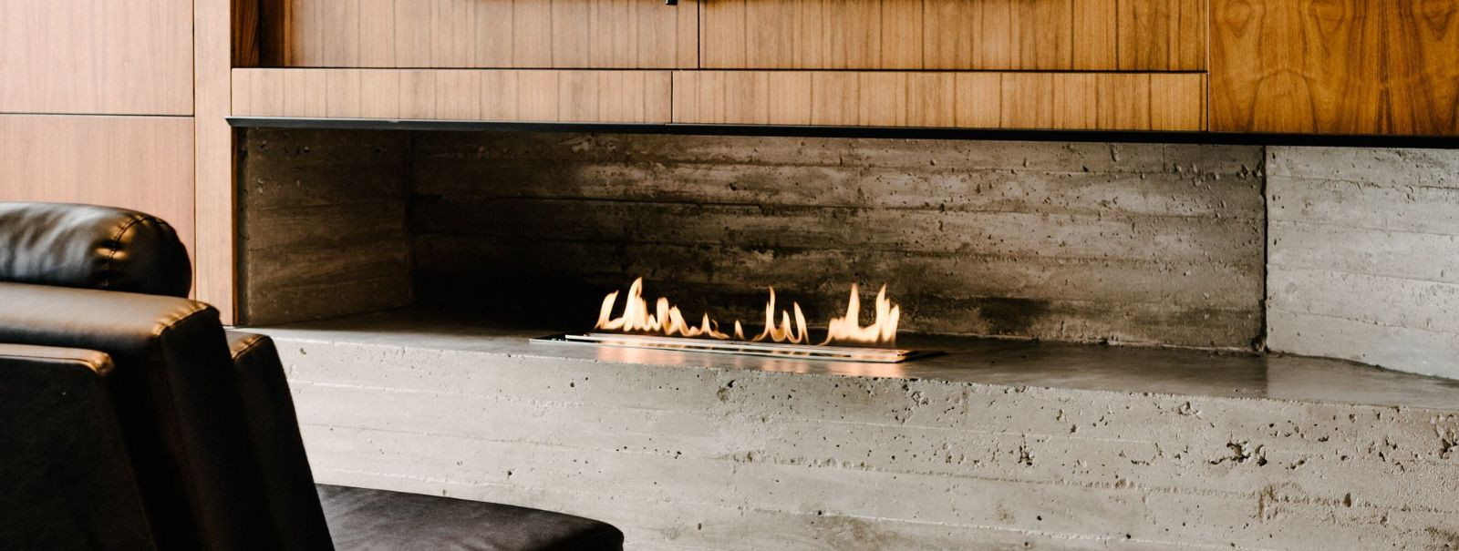 As we embrace the future of home and commercial heating, water vapor fireplaces are emerging as a revolutionary technology that combines the comfort and ambianc