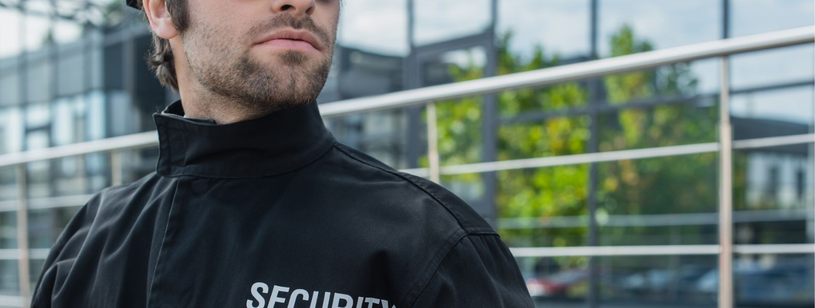 For professionals across a range of industries, safety jackets are more than just an article of clothing; they are a vital piece of personal protective equipmen